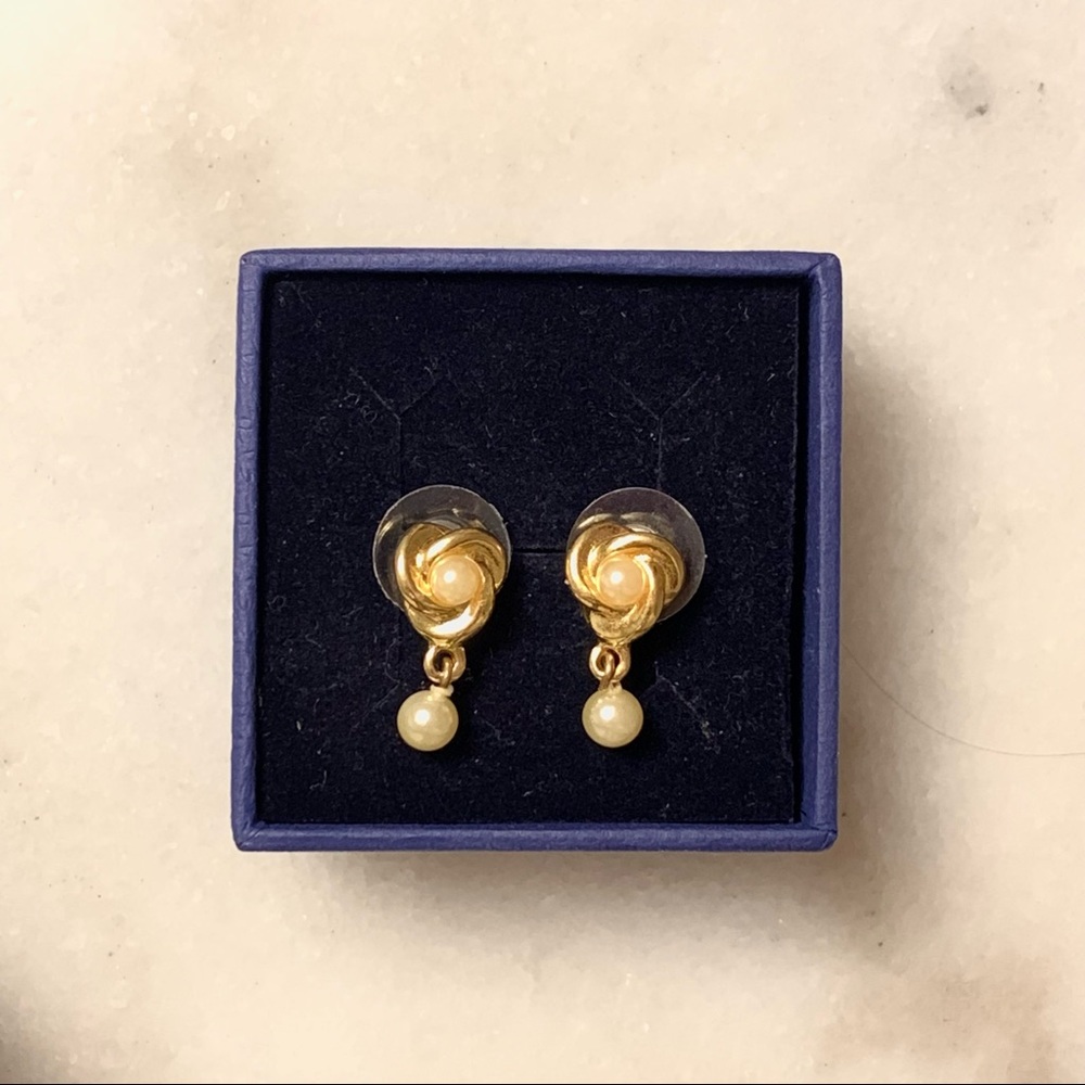 Vintage pearl drop earrings